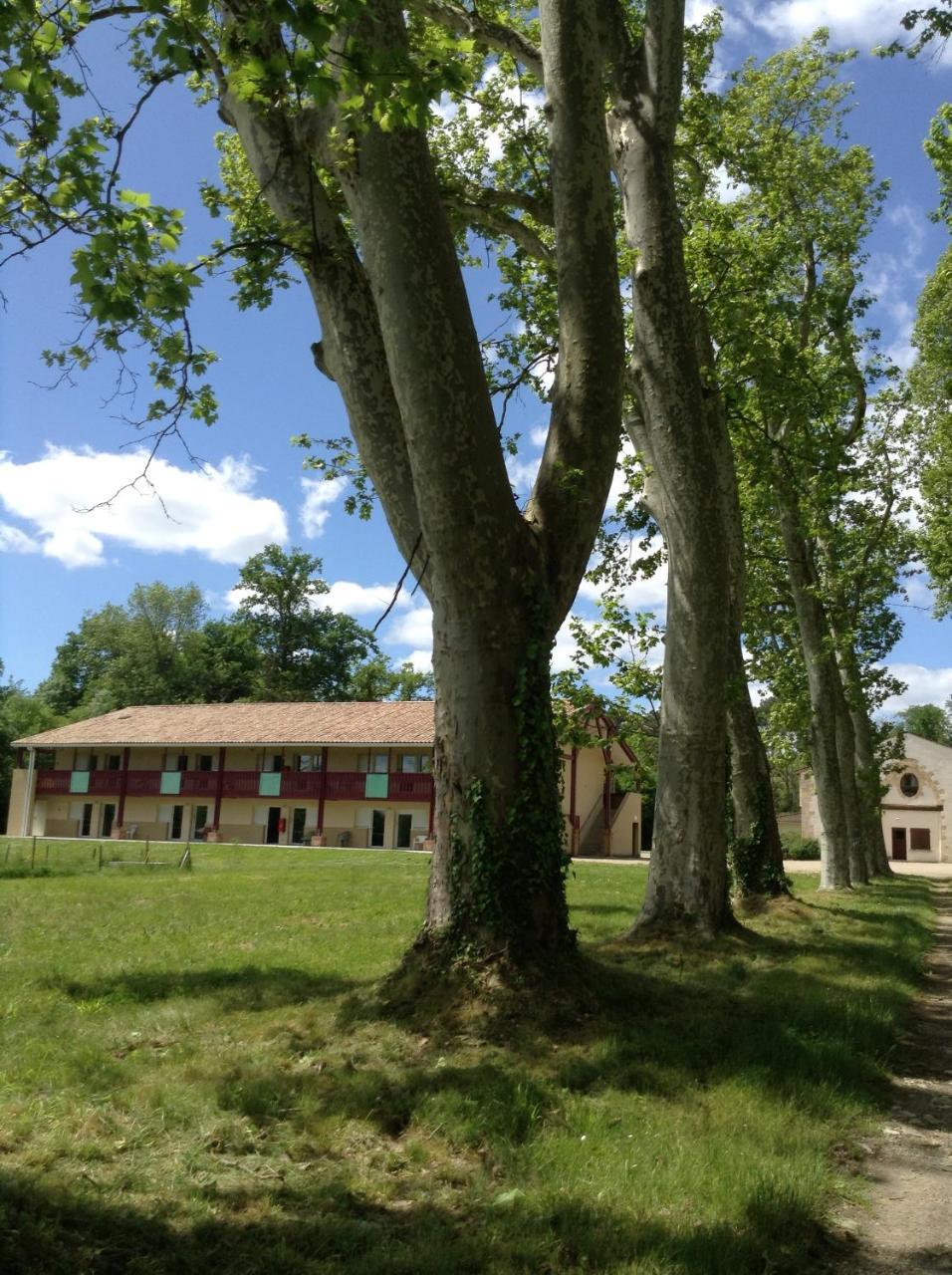 Village Vacances Chateau Moulerens Gradignan Exterior foto